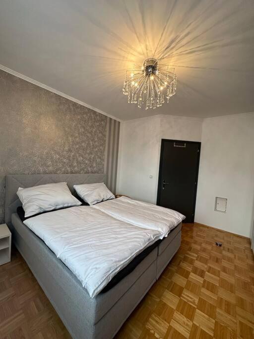 Freundliche Wohnung Naehe Weinstrasse Fuer 5 Personen 瓦格纳 外观 照片