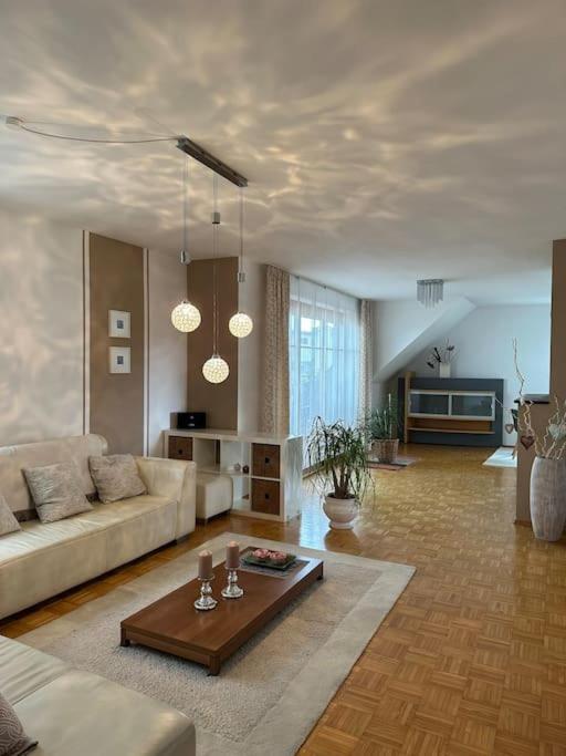 Freundliche Wohnung Naehe Weinstrasse Fuer 5 Personen 瓦格纳 外观 照片