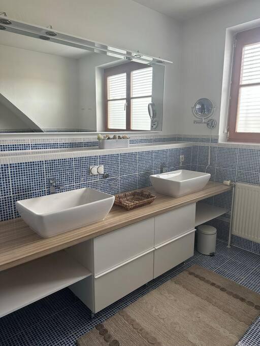 Freundliche Wohnung Naehe Weinstrasse Fuer 5 Personen 瓦格纳 外观 照片
